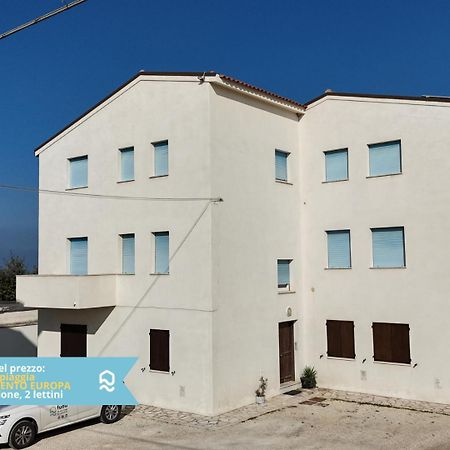 Rs321 - Marcelli, Trilocale Fronte Mare Con Spiaggia Inclusa Екстериор снимка
